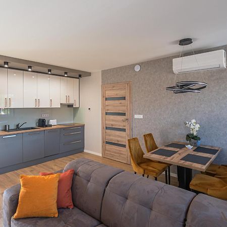 Melomi 1 Apartman Sárvár Buitenkant foto